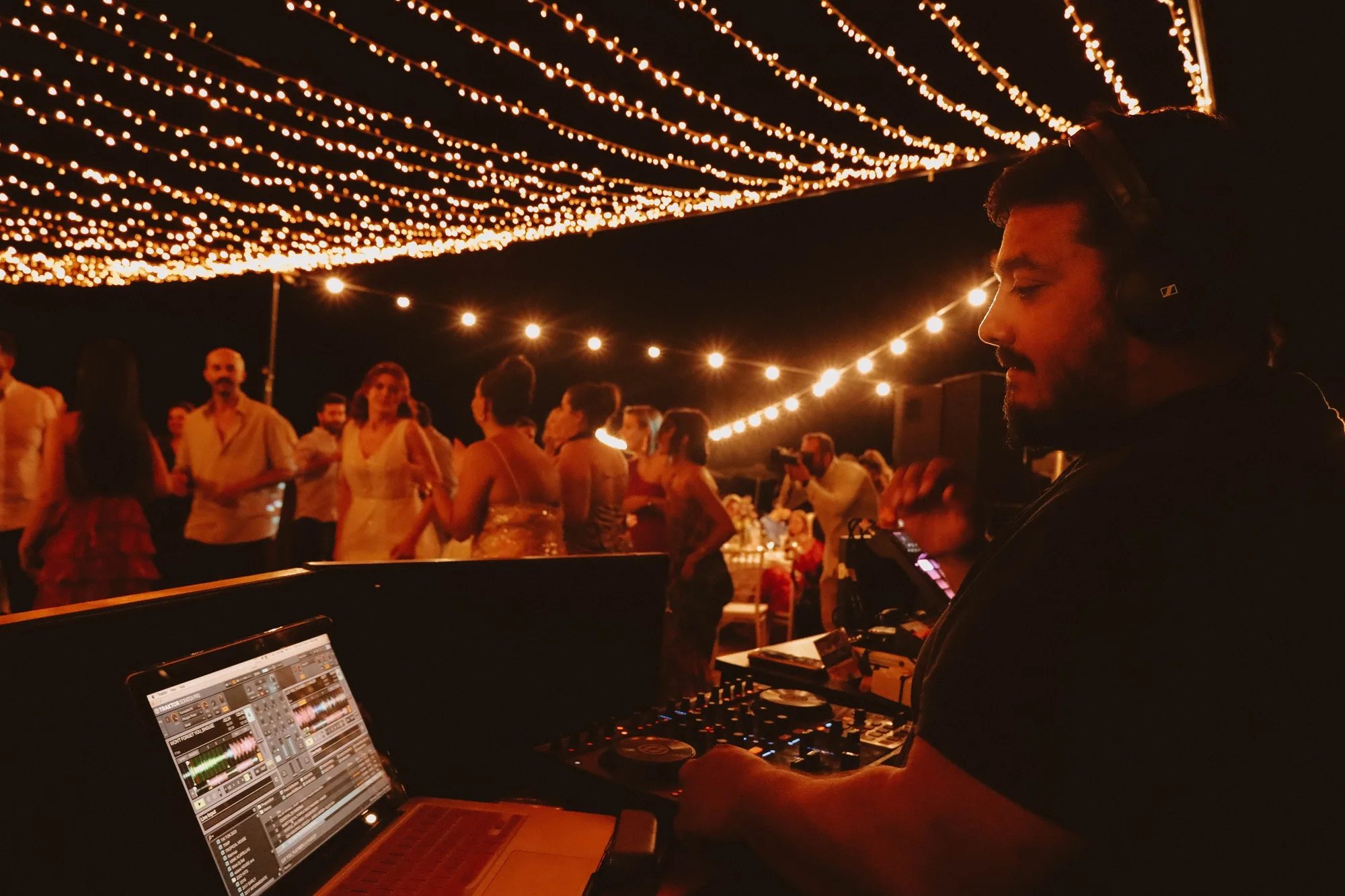 Amaze Djs DJ γάμου booth Θεσσαλονίκη Ελλάδα