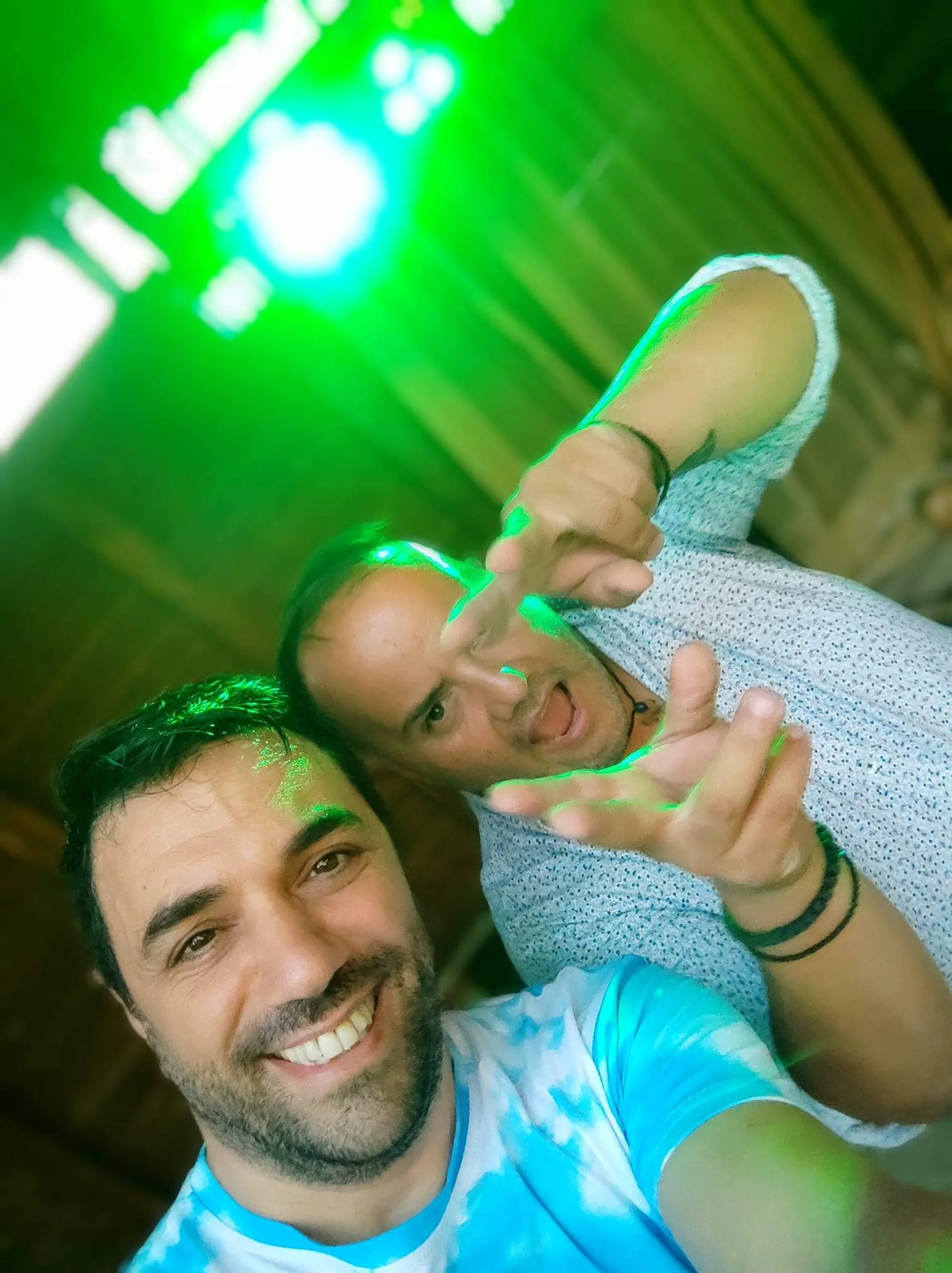 B&S Events DJ booth και φωτισμός πίστας Θεσσαλονίκη Ελλάδα