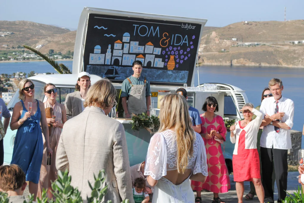 Bully Bar Concept cocktail van bar εικόνα gallery 7