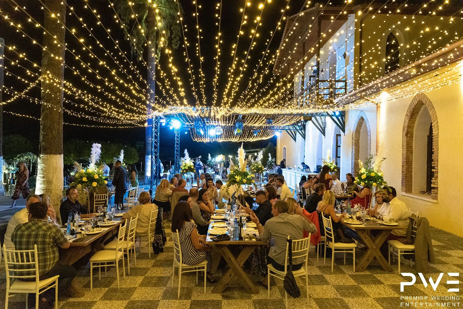 Κτήμα Παναγιωτόπουλου fairy lights γάμος Πάτρα