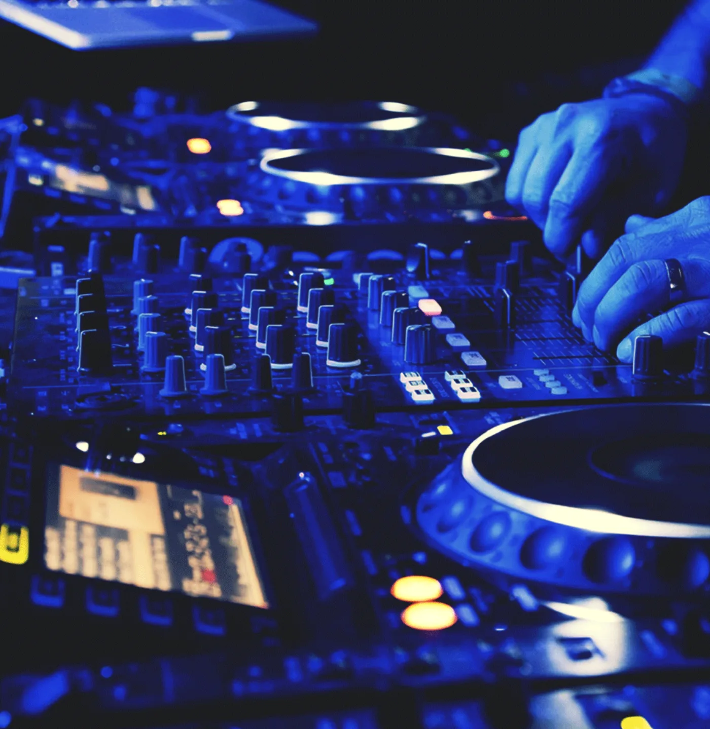 DJ set γάμου Music Sounds Better Κέρκυρα