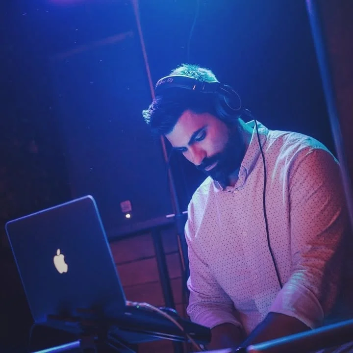 DJ Γιώργος Μηλιαράς ηχητική κάλυψη εκδηλώσεων Κρήτη