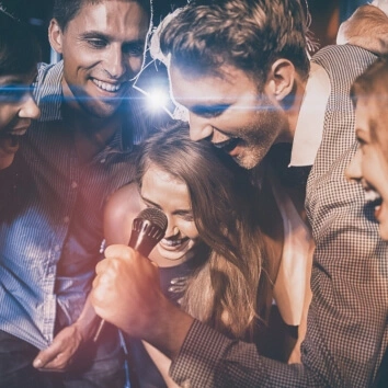 Καραόκε πάρτι με DJ Happy Music Event Αθήνα