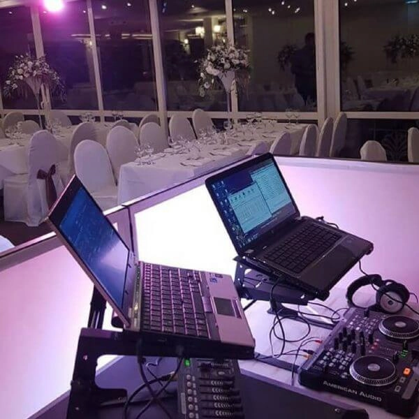 Setup DJ ήχος και φωτισμός σε κτήμα γάμου Αθήνα