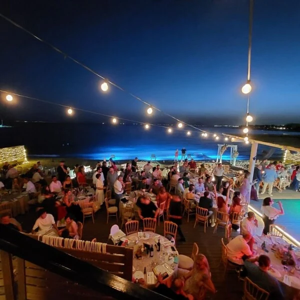 Δεξιώσεις γάμου ατμόσφαιρα με DJ Happy Music Event