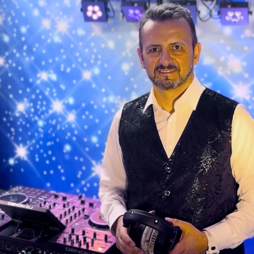 DJ Konstantin DJ γάμου Θεσσαλονίκη live μπουζούκι