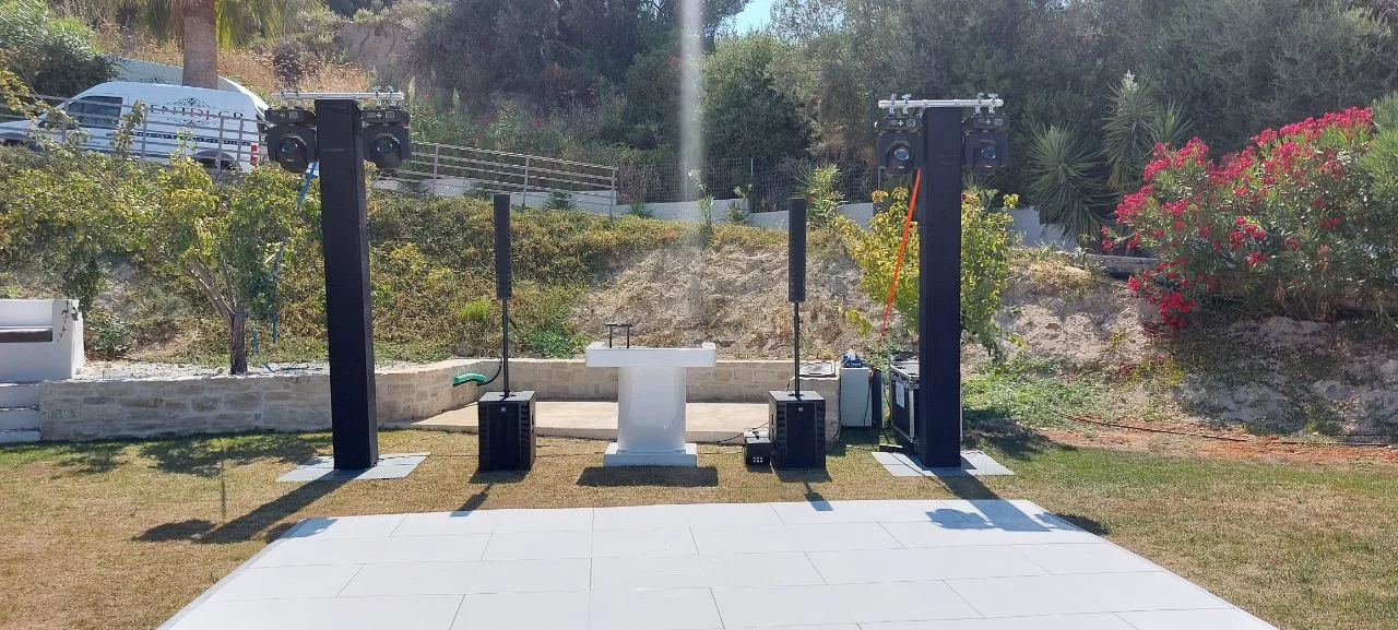 Wedding DJ event Κρήτη νυχτερινό πάρτι