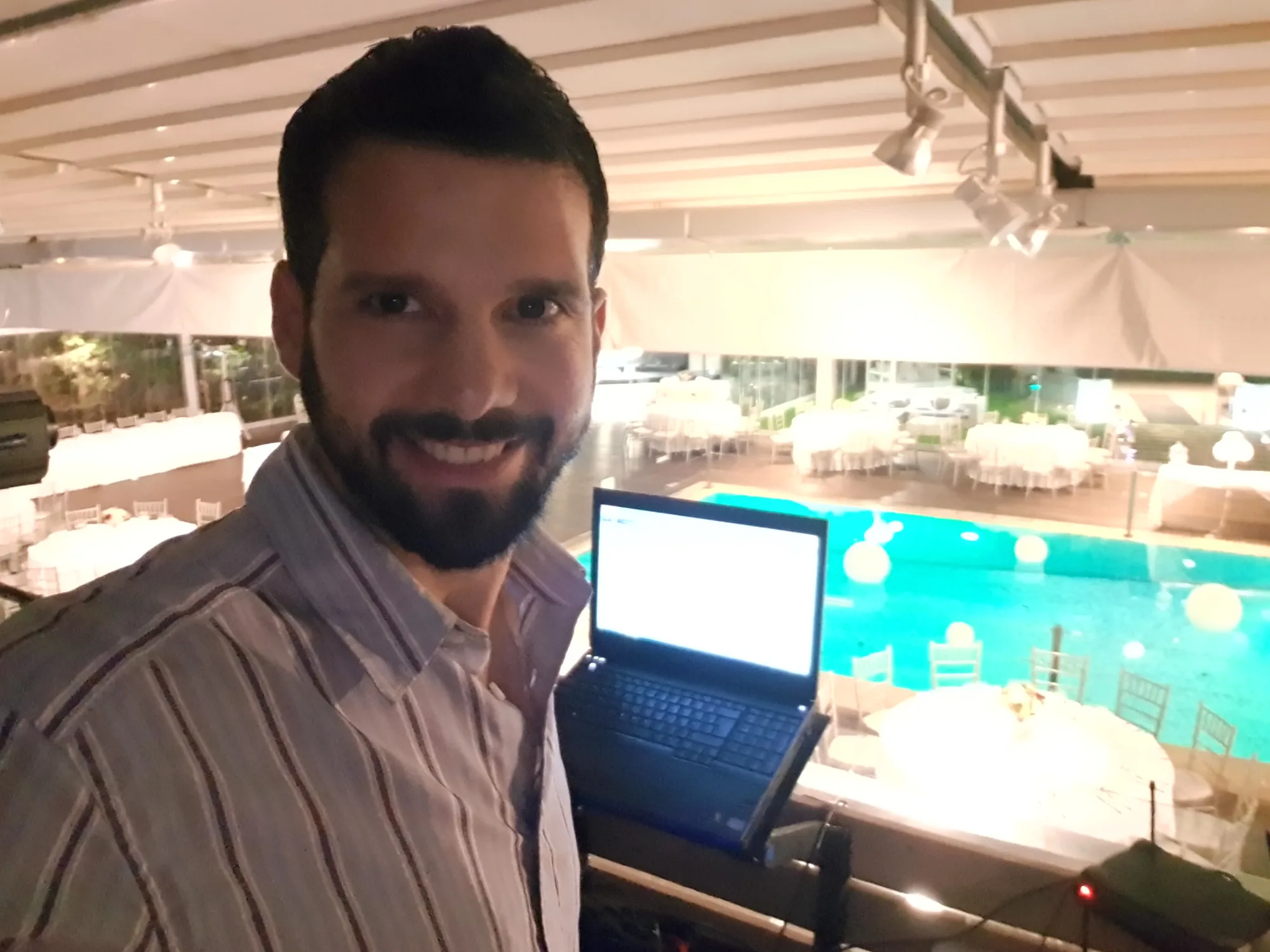 DJ γάμου Αθήνα DJ Kos Events στα decks
