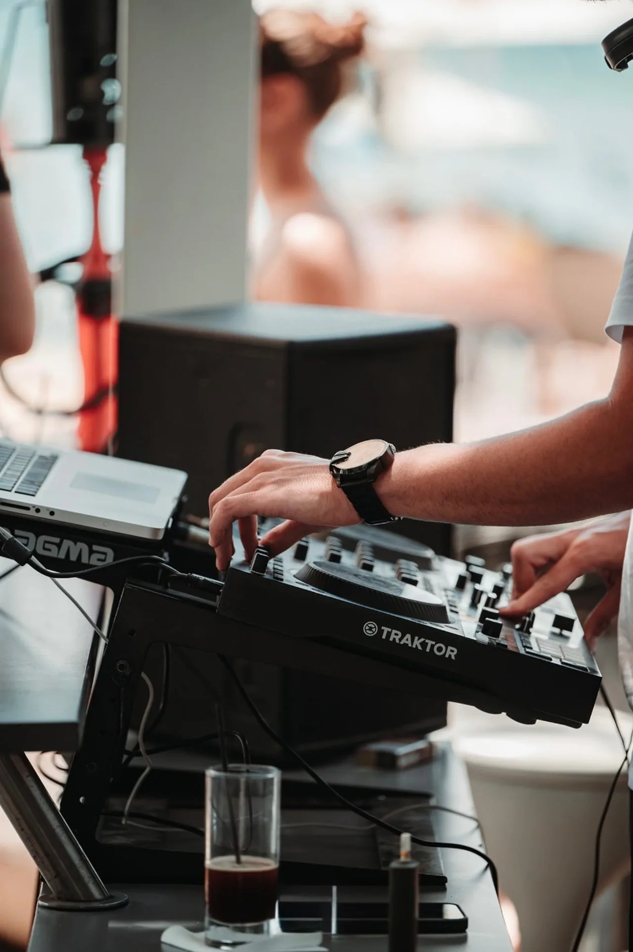 DJ Johnny S σύστημα ήχου δεξίωση γάμου Θεσσαλονίκη