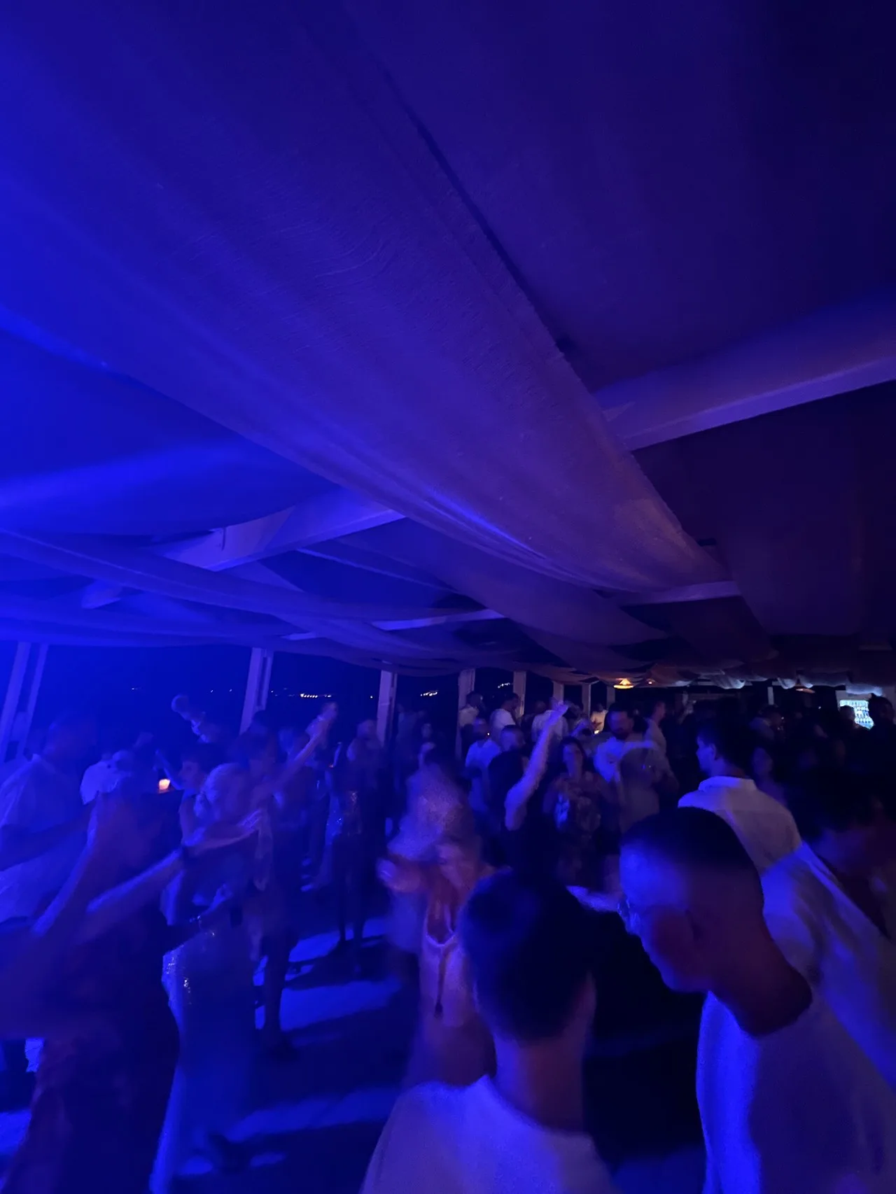 DJ γάμου Θεσσαλονίκη Johnny S στα decks