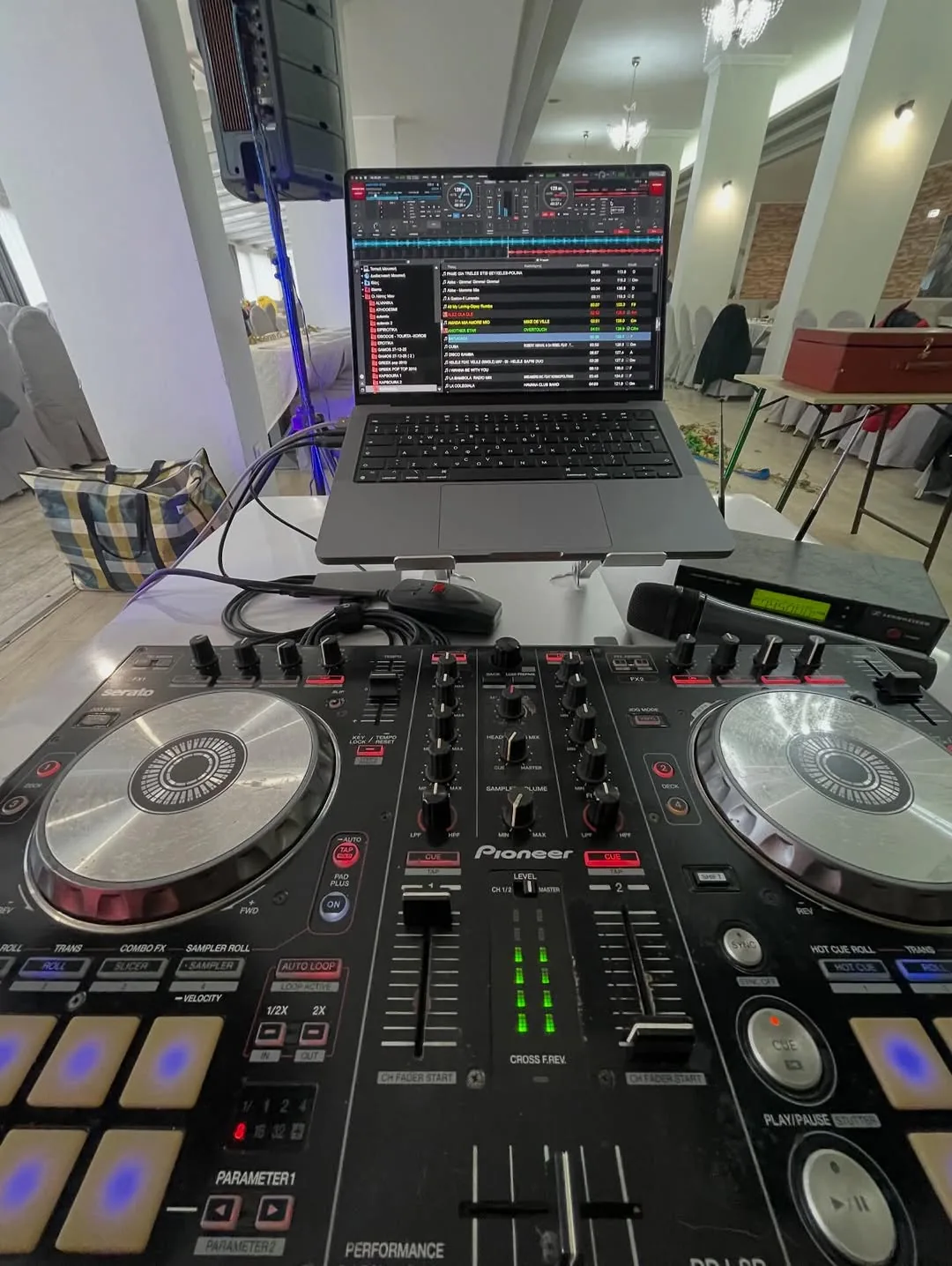 Karipidis DJ and Sound C.R.C Corfu Club εκδήλωση