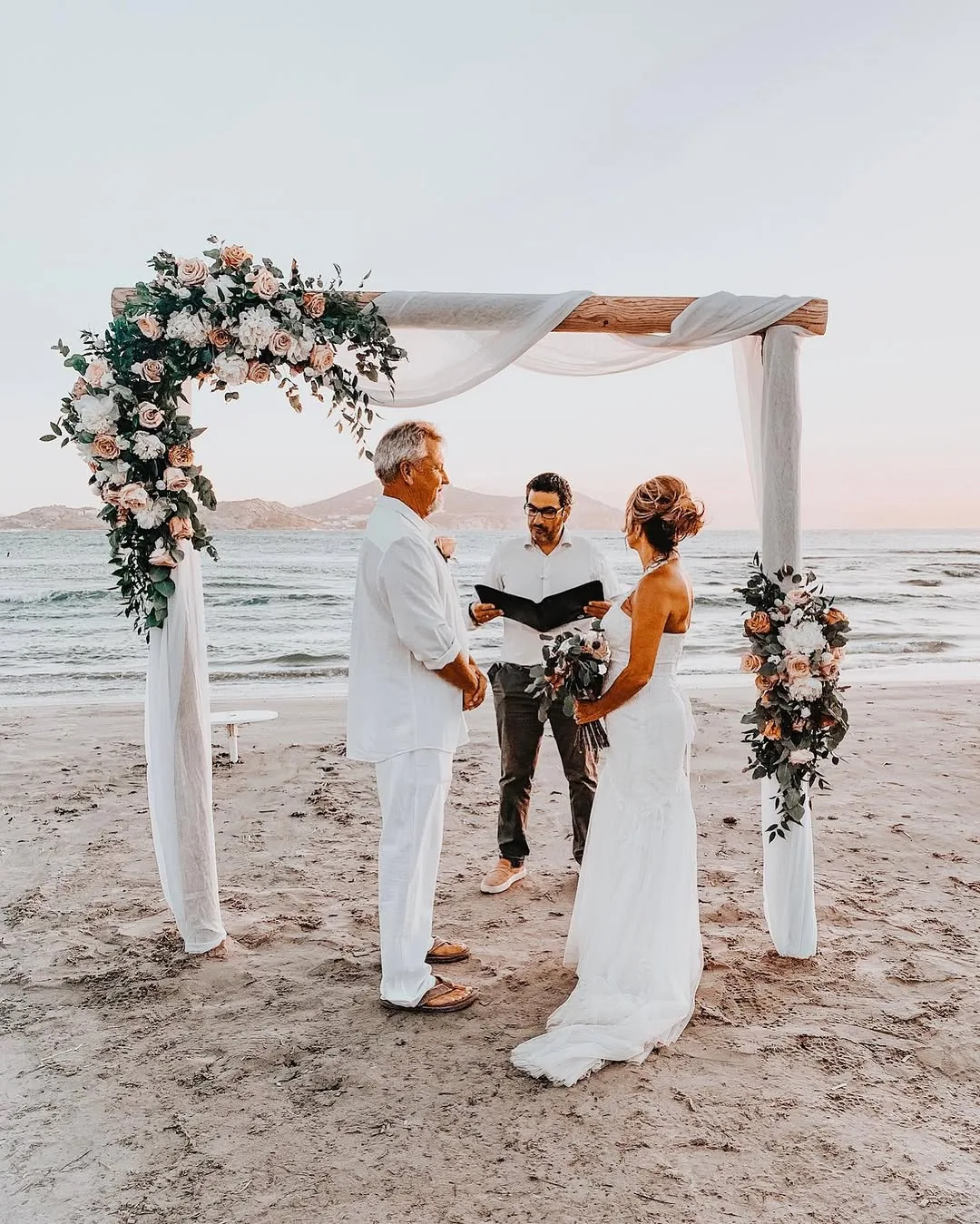 Misirlou Events Νάξος παραλιακός γάμος εστιατόριο Ιππόκαμπος
