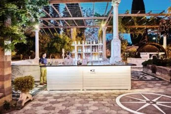 Oz Cocktail Bar (Oz Salad Basket) cocktail van bar εικόνα gallery 7