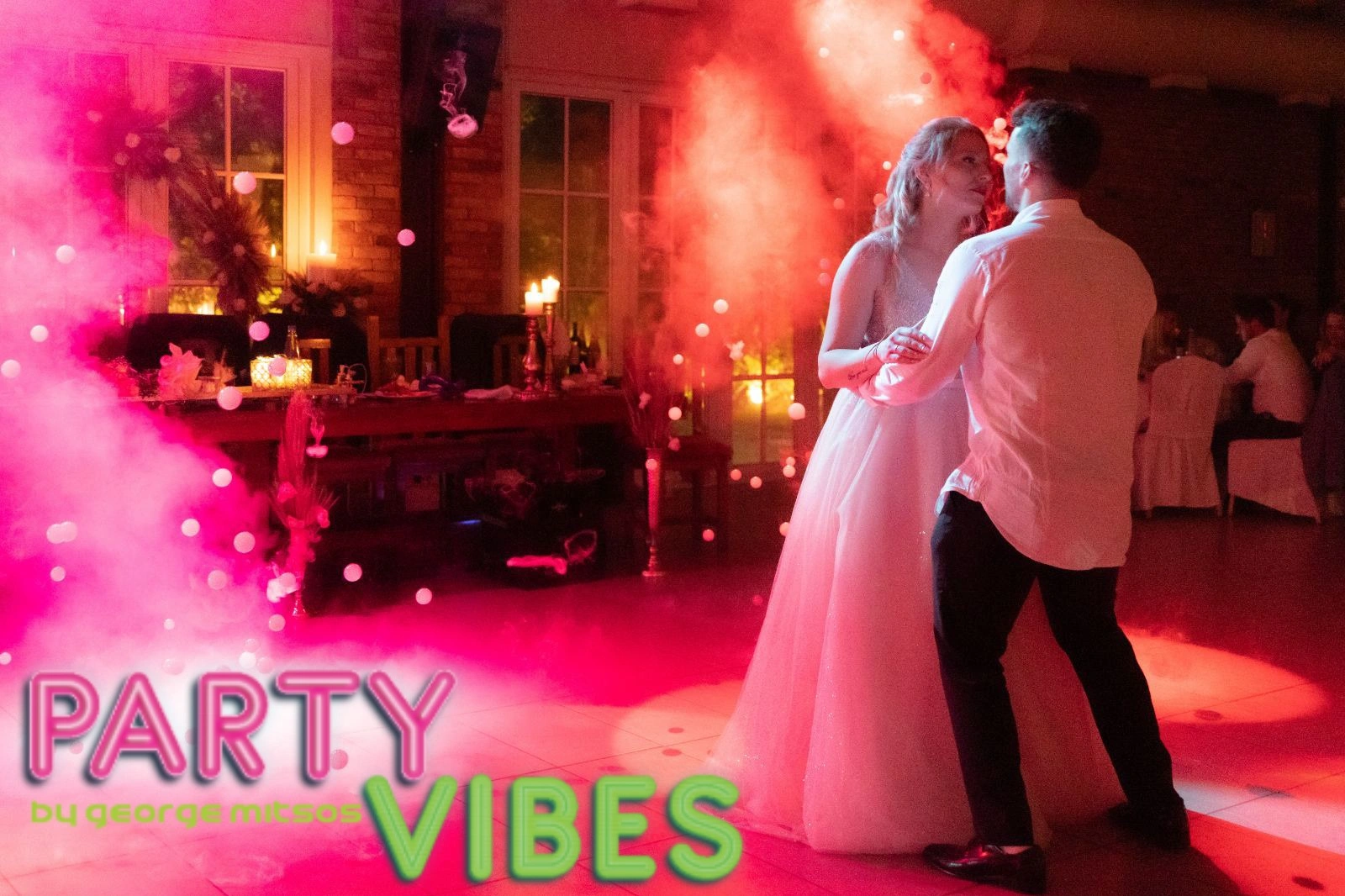 Φωτορυθμικά εφέ εκδήλωσης Party Vibes DJ γάμου