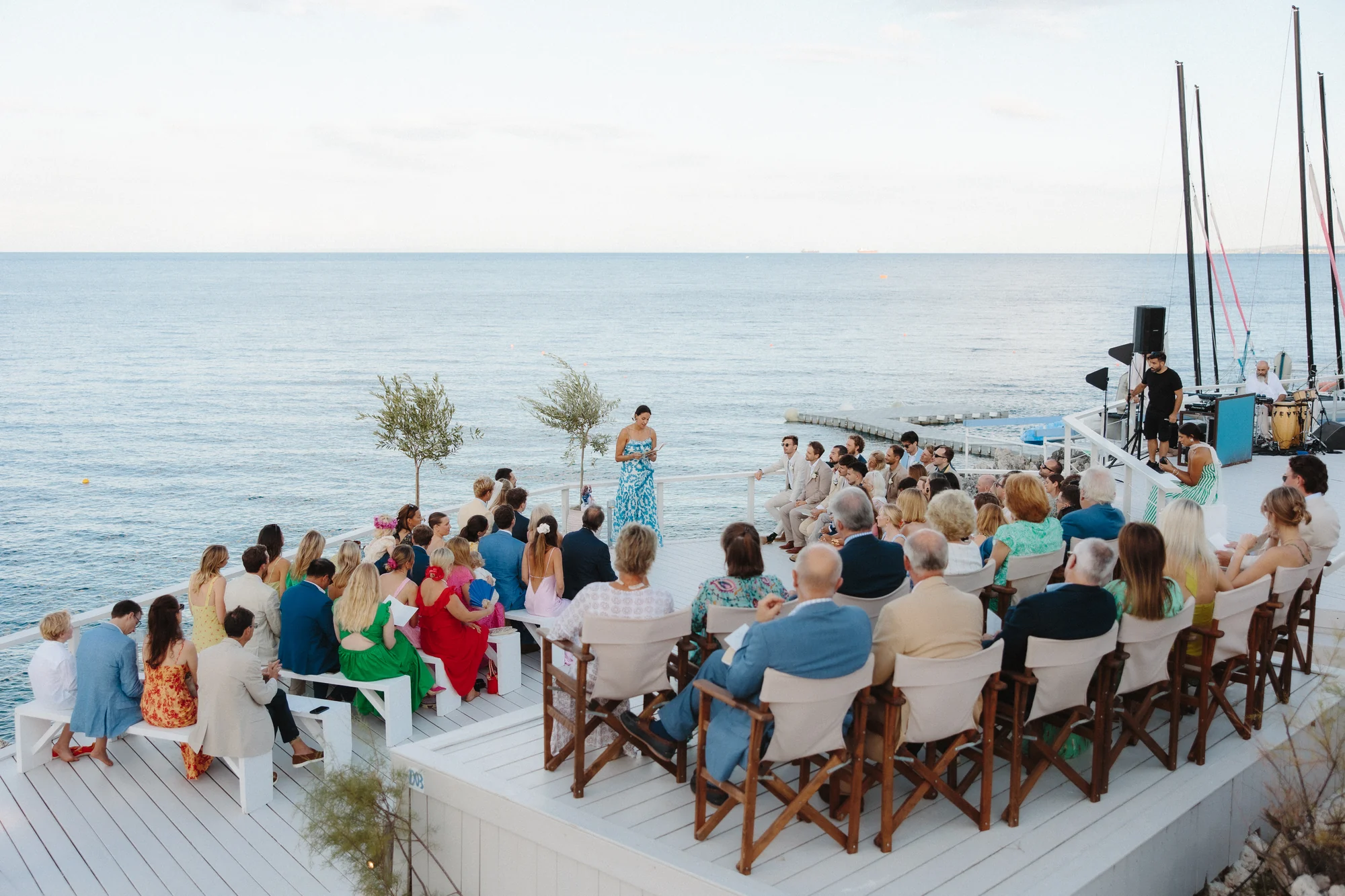 Peligoni — κλαμπ βόρειας Ζακύνθου, Courtyard έως ~150, clubhouse στην ακτή και βίλες