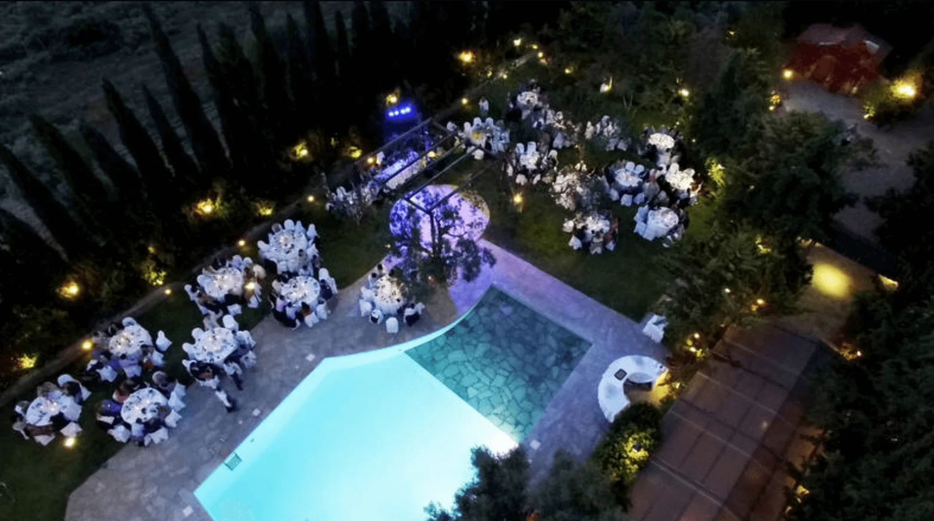 Αεροφωτογραφία πισίνας και ελαιώνα Poolside Κτήμα Βέλλη Κορωπί