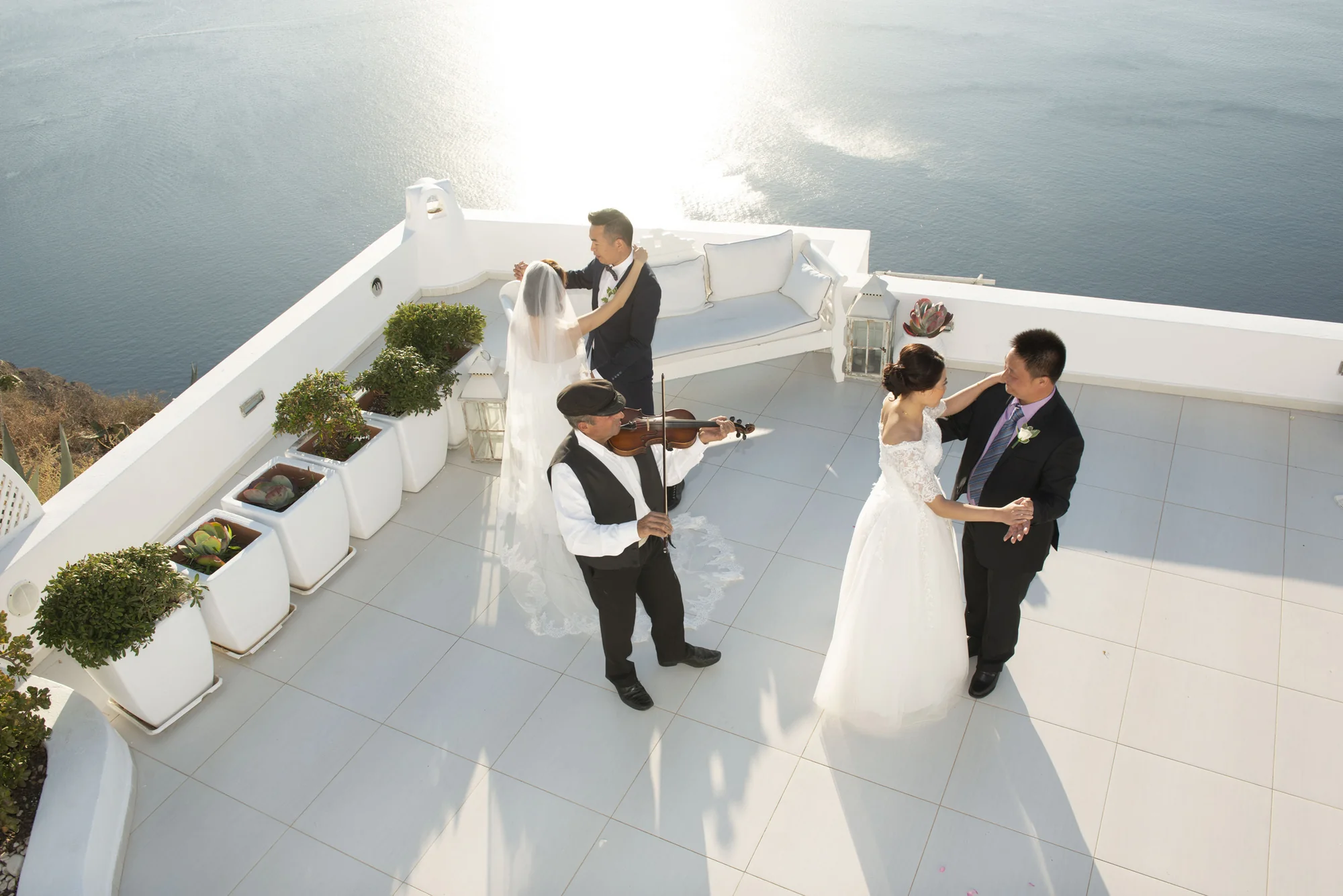 Destination wedding γιορτή νησί Σαντορίνη