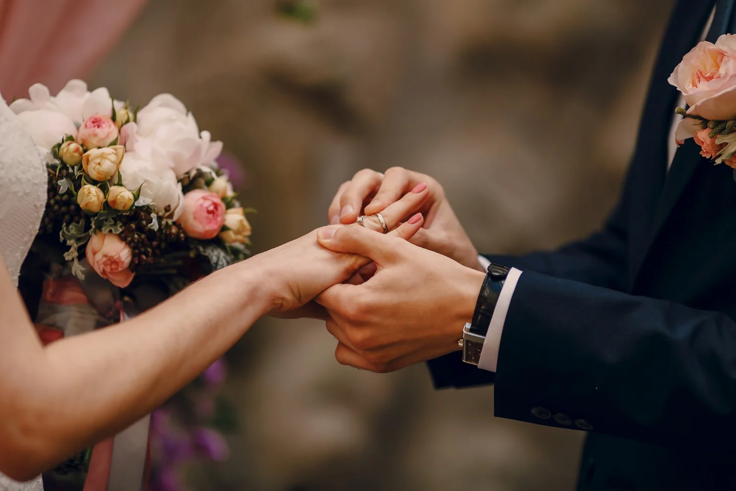 Στολισμός τελετής γάμου δαχτυλίδια Vagenas Wedding