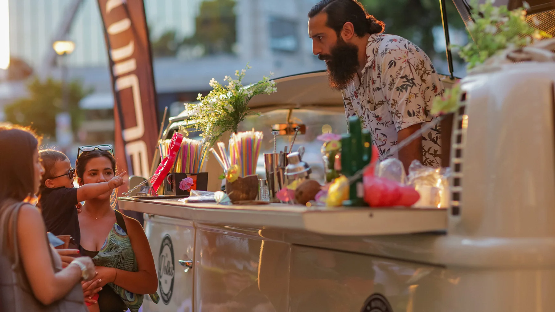 The Volks Bar cocktail van bar εικόνα gallery 7