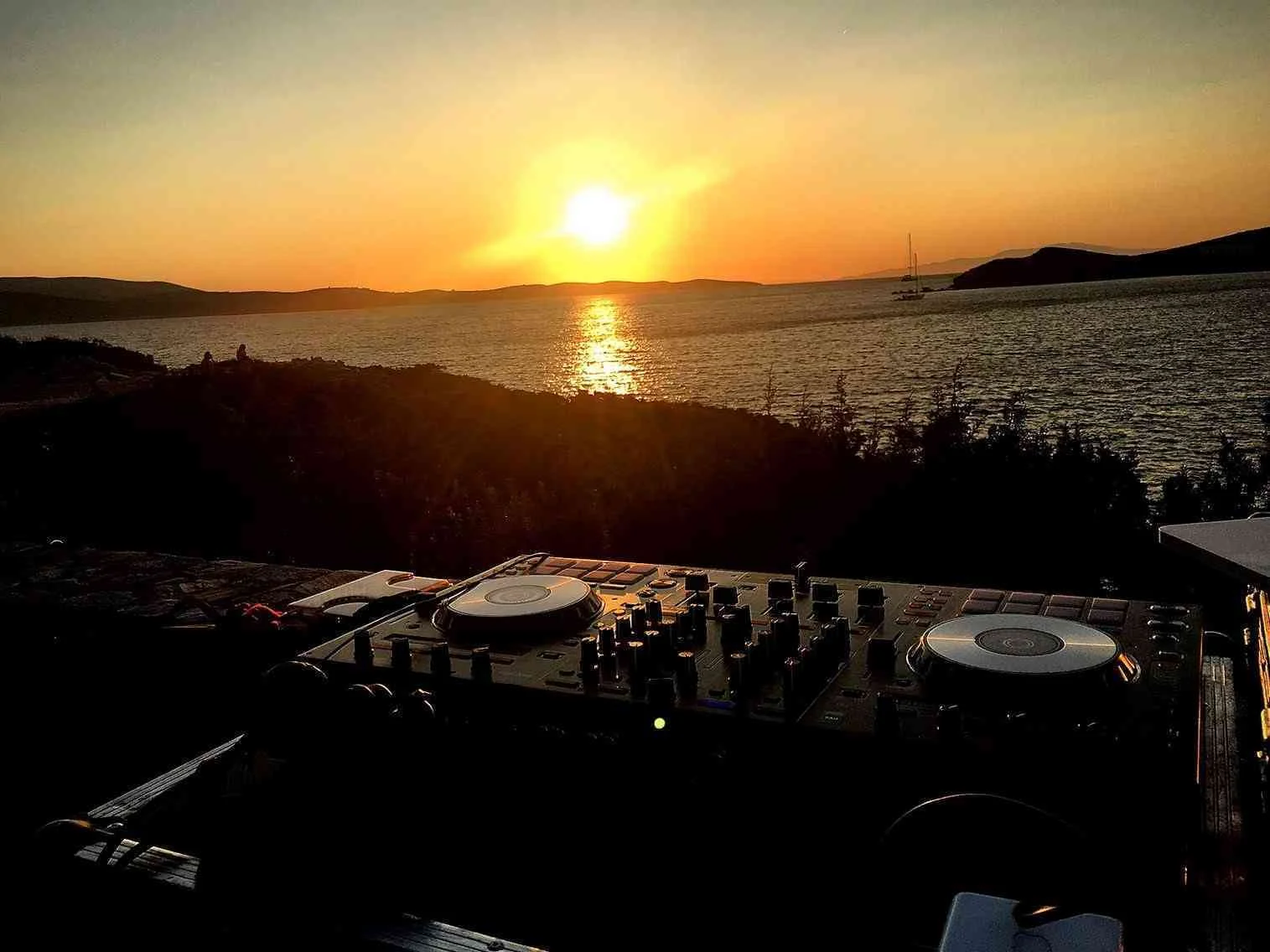 Πάρτι γάμου DJ φωτισμός Ελλάδα