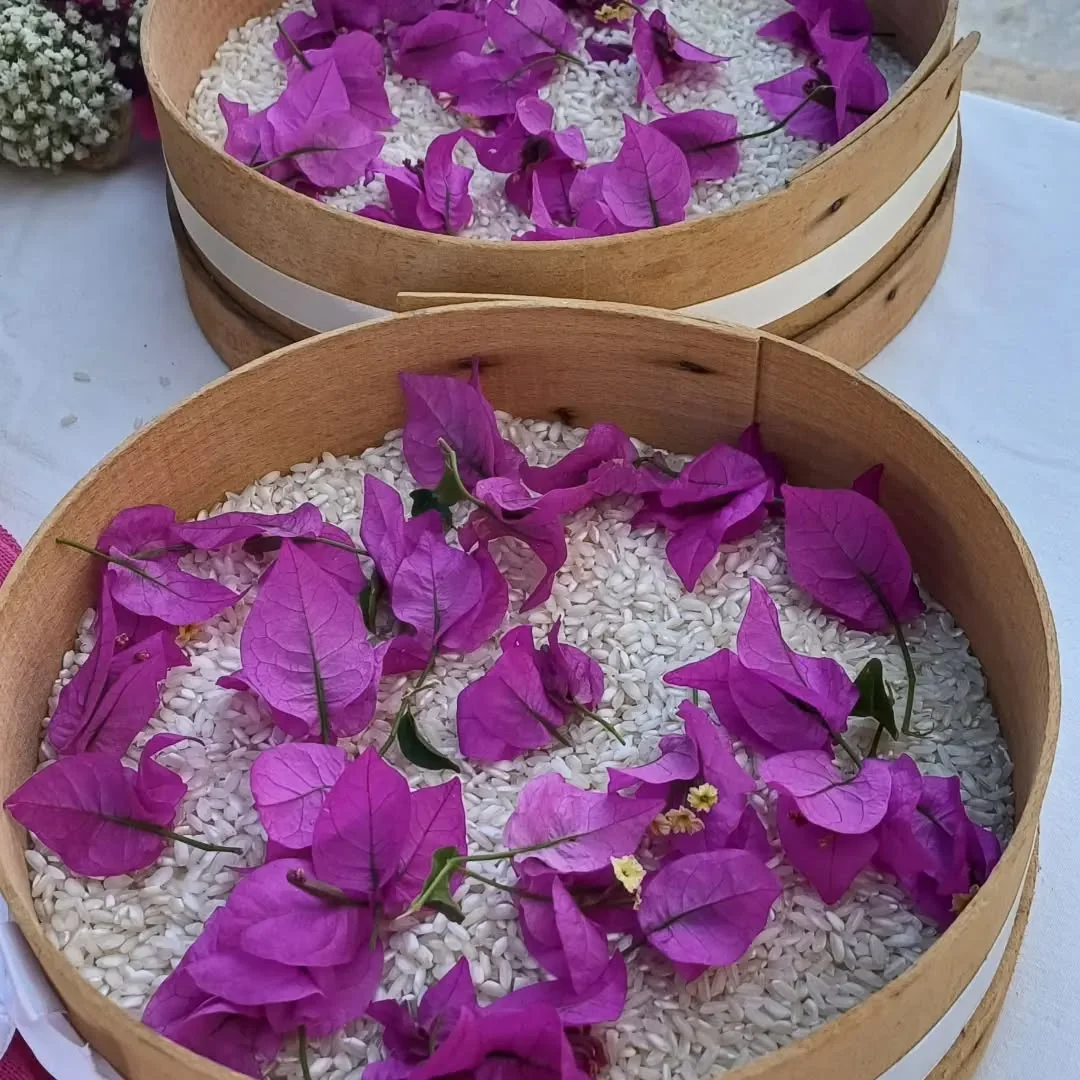Xylobati sta Koufonisia bougainvillea petal baskets for wedding ceremony Koufonisia