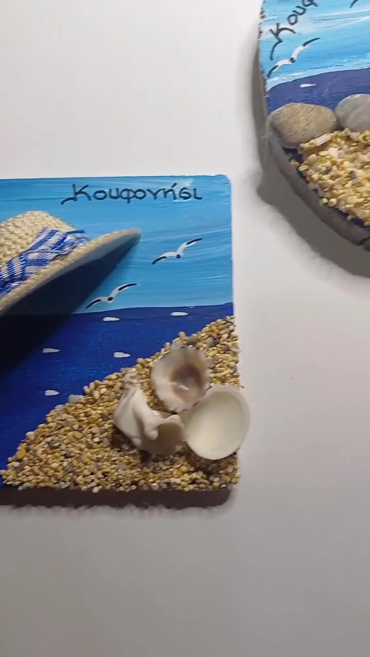 Xylobati sta Koufonisia handmade painted stone souvenirs Koufonisia